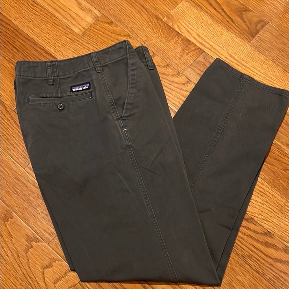 Patagonia Gray Chinos Classic Style
